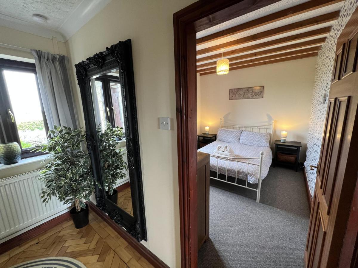 4 Bedroom Detached Farmhouse Mountain Views 波马利斯 外观 照片